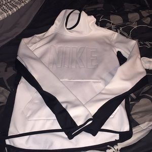 Thermal Fit Size S Has a Side Pocket ☄️